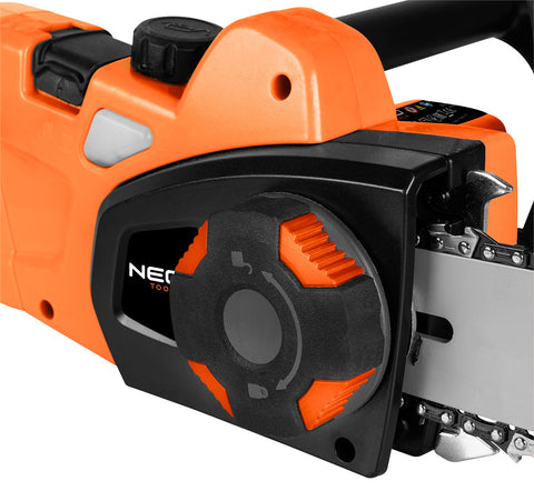 Magassági láncfűrész és sövényvágó 2 az 1-ben, 750W/250mm / 550W/460mm, teleszkópos szár max: 267cm