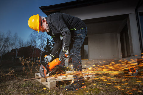 Sarokcsiszoló 3000W, 230mm, 3m-es gumikábel, 3 állású markolat, gyorszáras rögzítőanya