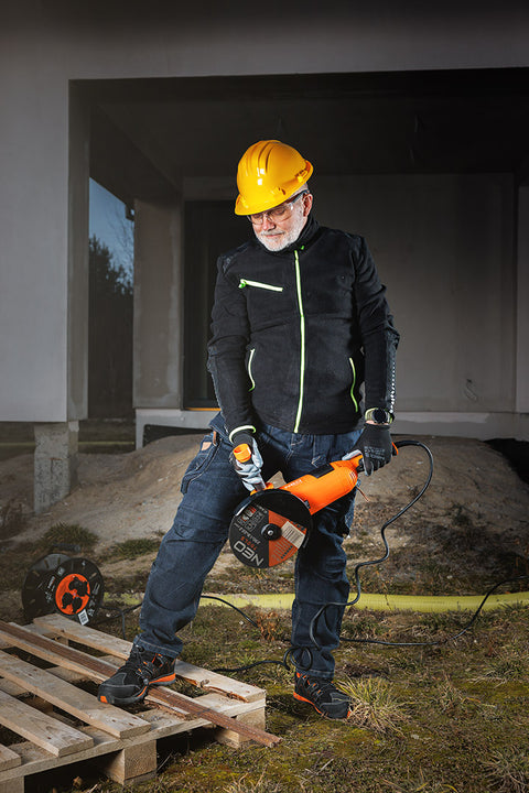 Sarokcsiszoló 3000W, 230mm, 3m-es gumikábel, 3 állású markolat, gyorszáras rögzítőanya