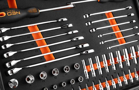 Szerszám és dugókulcs készlet, 1/4", 1/2", EVA habszivacs, műanyag koffer, 96db