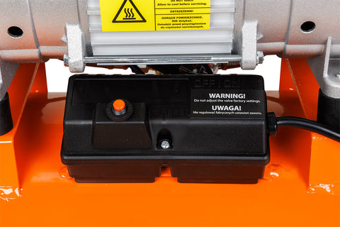 Kompresszor 50L, 8 bar, 180L/perc,  extra csendes, kefementes motorral, olajmentes, 80Db
