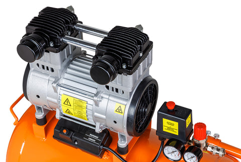 Kompresszor 50L, 8 bar, 180L/perc,  extra csendes, kefementes motorral, olajmentes, 80Db
