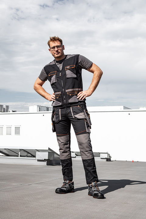 Munkamellény karcsúsított(slim fit), 60% pamut, 37% polyester, 3% elastane, 285 g/m2, több méretben