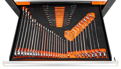 Műhelykocsi 7 fiókkal, 330db szerszámmal 805x972x460mm, szerszámkocsi