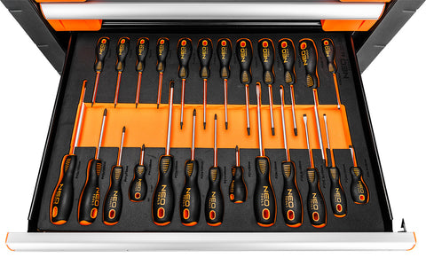 Műhelykocsi 7 fiókkal, 330db szerszámmal 805x972x460mm, szerszámkocsi