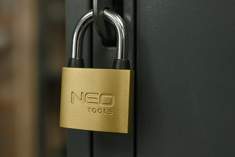 Lakat 30mm réz-acél, időjárásálló, 3 kulccsal, NEO TOOLS