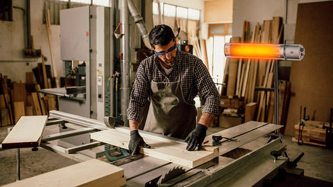 Halogén, infravörös hősugárzó 2000W, IP55, infravörös arany halogén izzó, kül/beltér, fal/menny., 18m2