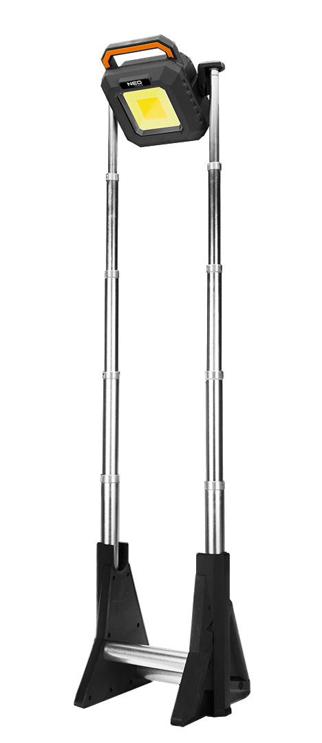 Reflektor, akkus, álló, teleszkópos lábbal, 3000lum