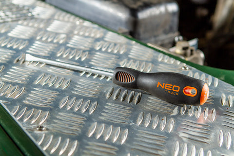 NEO TOOLS 04-002 Csavarhúzó lapos 6.5X125