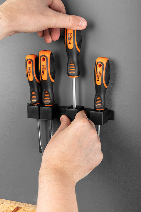 NEO TOOLS 04-191 Csavarhúzó készlet, fali tartóval, 4db