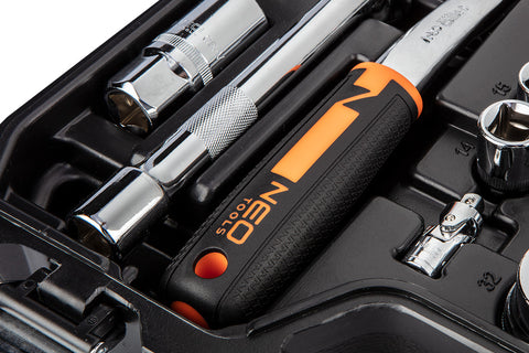 NEO TOOLS 10-058 Dugókulcskészlet + szerszámkészlet 1/2", 1/4", 82db, ECO