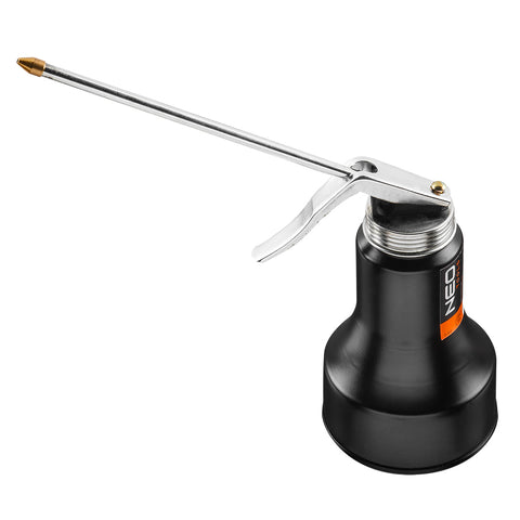 NEO TOOLS 11-512 Olajozó 350 ml-es, merev csőrrel