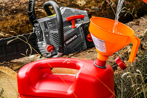 NEO TOOLS 11-560 Üzemanyagkanna, műanyag(HDPE), 10l, kiöntővel