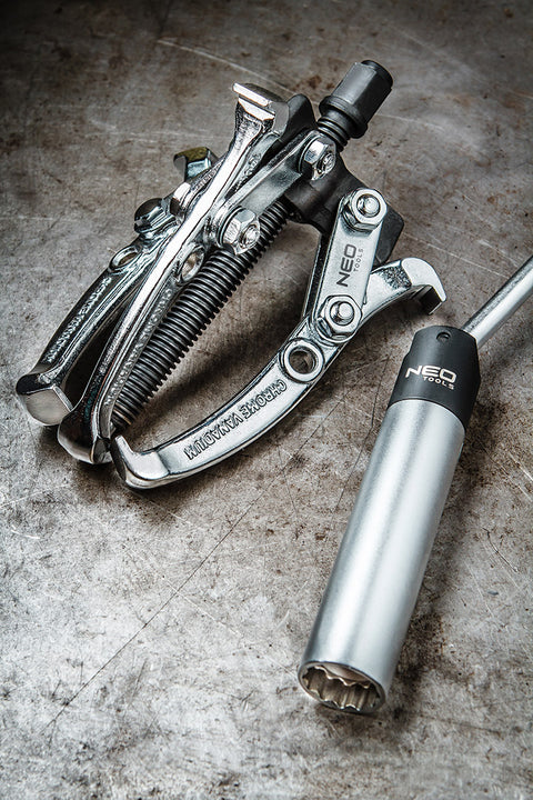 NEO TOOLS 11-859 CSAPÁGYLEHÚZÓ 12" 180mm, háromkörmös