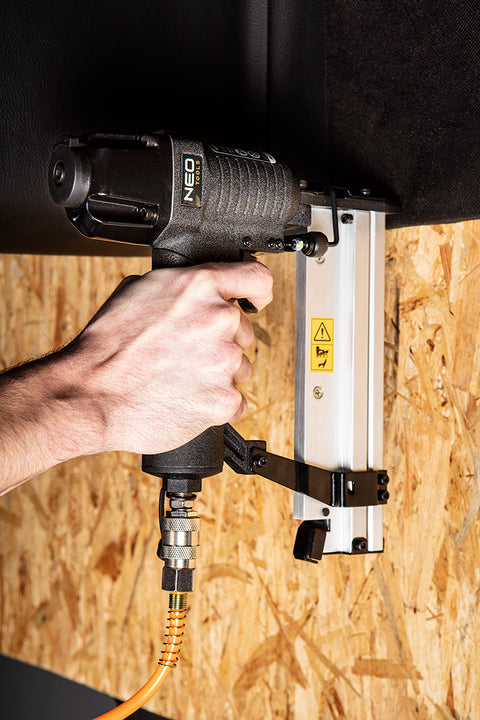 NEO TOOLS 14-657 Tűzőszeg, horganyzott 300 (F) tipus, pneumatikus tűzőgéphez (14-570), GA18, 45mm, 4000db