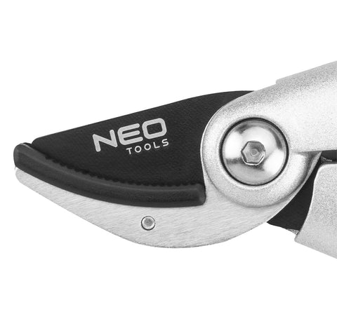 NEO TOOLS 15-213 Metszőolló, rávágó, max 20mm, teflon bevonat, alu ház, 210mm