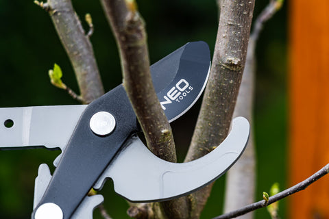 NEO TOOLS 15-253 Ágvágó, mellévágó, áttételes, teleszkópos 665-965mm, vágókap.: 42mm, alu nyél, teflon, 40% plusz erőátvitel