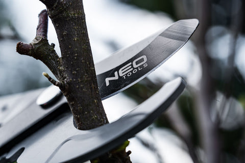 NEO TOOLS 15-253 Ágvágó, mellévágó, áttételes, teleszkópos 665-965mm, vágókap.: 42mm, alu nyél, teflon, 40% plusz erőátvitel