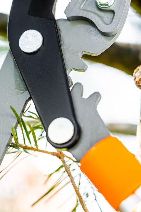 NEO TOOLS 15-254 Ágvágó, rávágó, áttételes, teleszkópos 670-970mm, vágókap.: 42mm, alu nyél, teflon, 40% plusz erőátvitel