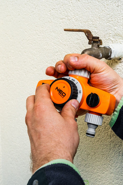 NEO TOOLS 15-750 Mechanikus öntözőidőzítő óra, 3 utas, max.120perc