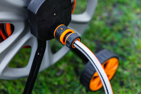 NEO TOOLS 15-792 Tömlőkocsi, tömlőméret: 1/2" max60m, 3/4" max20 m, tömlővezetővel