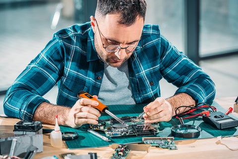 NEO TOOLS 19-250 Akkus forrasztópáka 4V USB Töltővel