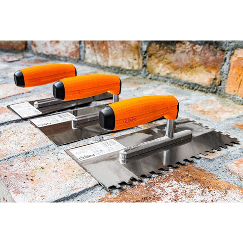 NEO TOOLS 50-164 Acél simító, fogazott, rozsdamentes, 270x128mm, 10x10x10mm, fa markolat