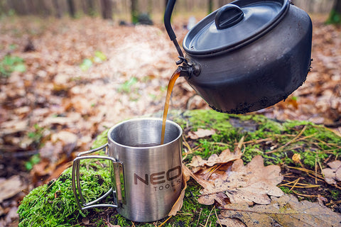 NEO TOOLS 63-150 Kemping bögre 320ml, duppla fal, behajtható fogantyú