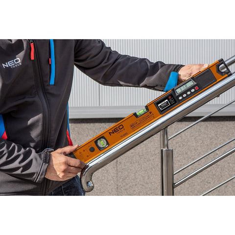 NEO TOOLS 71-200 Digitális vízmérték, szögmérővel és lézer irányzékkal, 2 libellás, 60cm