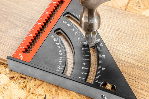 NEO TOOLS 72-105 Talpas derékszög, alumínium, kiegészítő vonalzóval, 45 fokos szárral, mérőskálával, 185mm