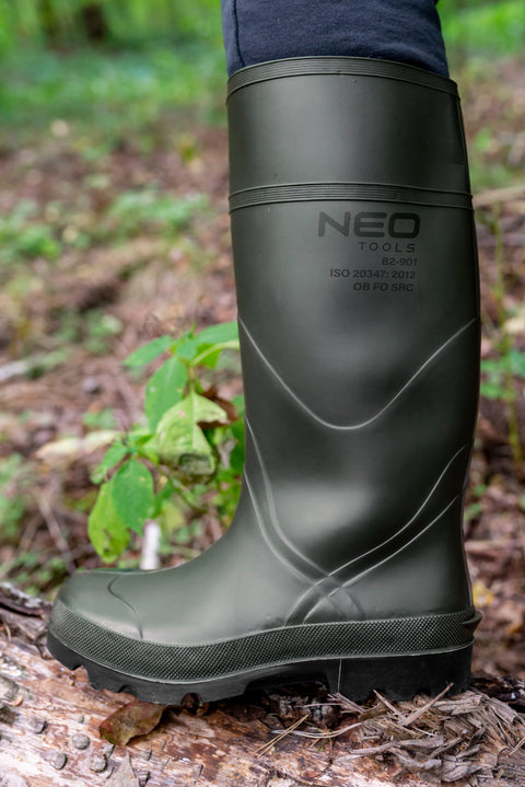 NEO TOOLS 82-901-46 Gumicsizma, OB SRC, vegyszerálló csúszásmentes talp, beépített sarokvédelem, 46
