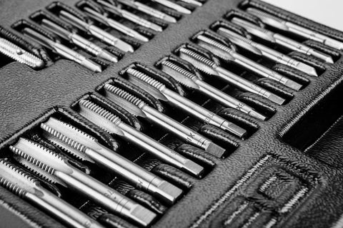 NEO TOOLS 84-246 Menetkészítő készlet 31db, műhelykocsitálcával