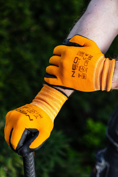 NEO TOOLS 97-621-9 Munkakesztyű, nylon, csúszásgátló pöttyökkel, 4131X, 9"