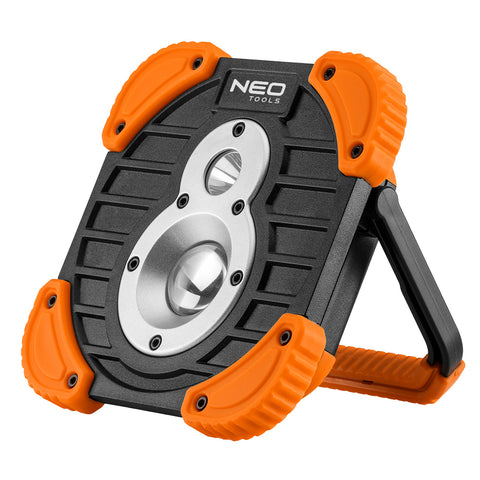 NEO TOOLS 99-040 Akkus reflektor, talpas, tölthető, 750 + 250lum COB LED, powerbank funkció, 10W